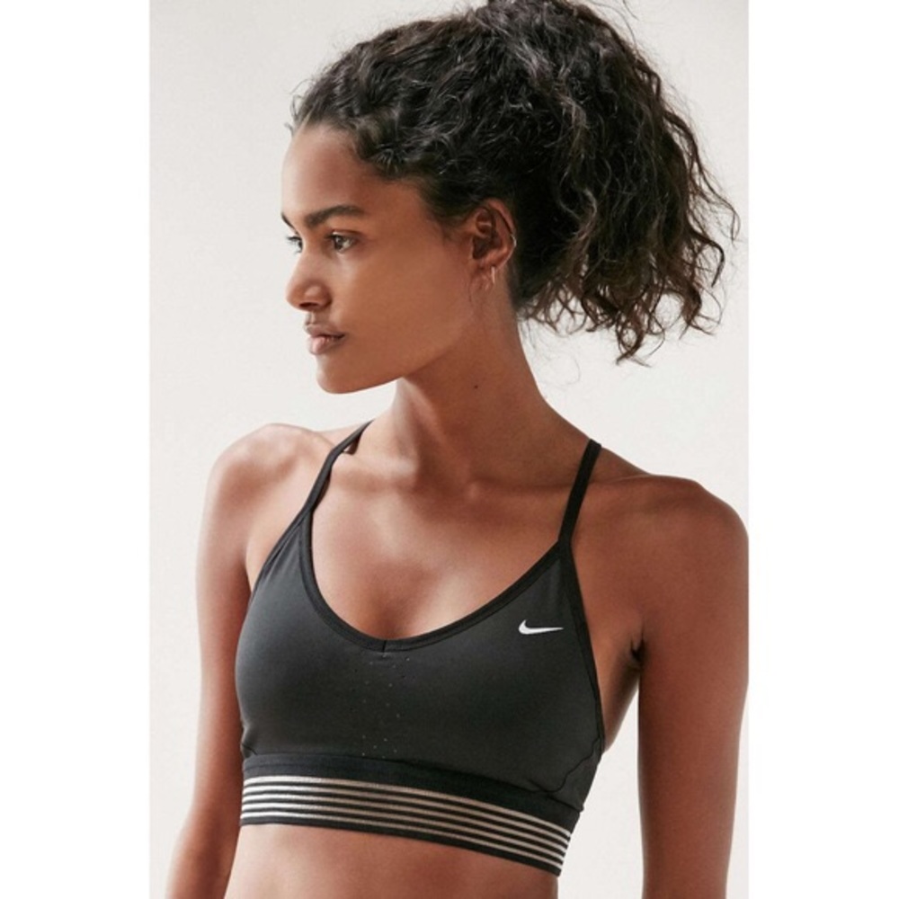 nike pro indy cool bra